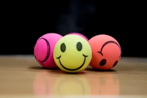 Smile wallpapers Screenshot 2