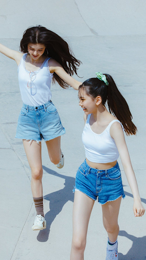 NewJeans Wallpapers Kpop Screenshot 0