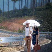 Romantic Couples Poses Photos