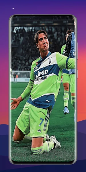 Dusan Vlahovic 4K Wallpaper Screenshot 1