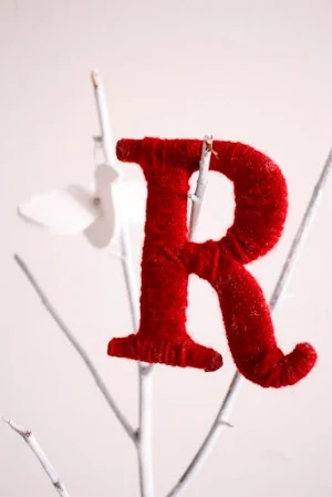 R Letters Wallpapers Screenshot 2