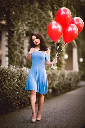 Sexy Girls Wearing Skirt Dress Screenshot 3