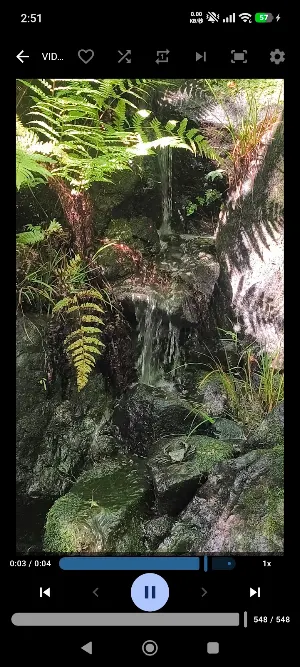 Flipiclo - GIF, Image & Video Screenshot 0