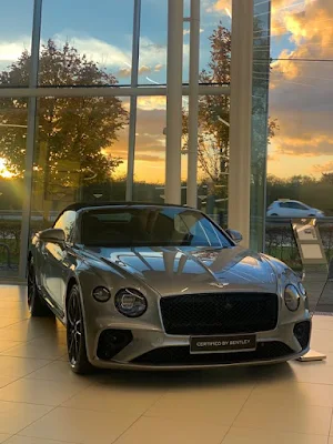 Super luxury cars Wallpapers Screenshot 0