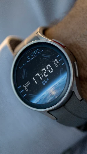 Cosmonaut+ Watchface Screenshot 3