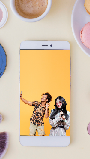 Selfie With Olivia Hye (LOONA) Screenshot 2