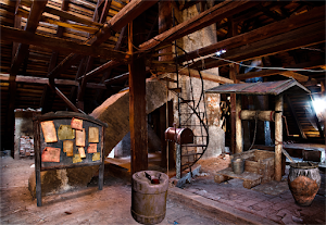 Vintage Village House Escape Screenshot 0