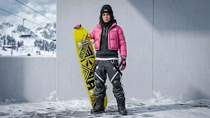 Downhill Snowboard Racing Screenshot 2