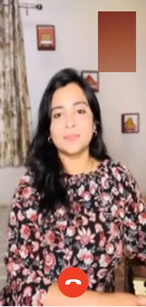 Urvashi Radadiya Video Call Screenshot 3