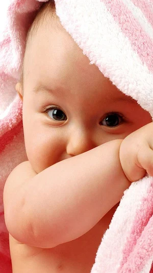 Cute Baby Wallpaper 4K Screenshot 1