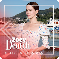 Selfie With Zoey Deutch