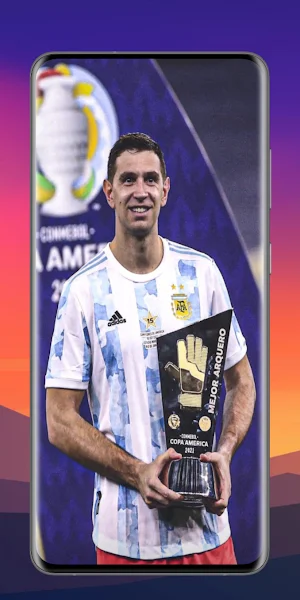 Emiliano Martinez 4K Wallpaper Screenshot 3