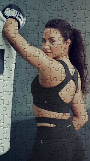 Demi Lovato Jigsaw Puzzles Screenshot 0