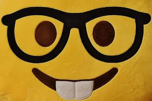 Smile wallpapers Screenshot 3