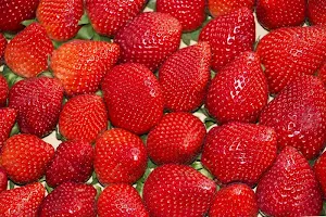 Strawberry wallpapers Screenshot 3