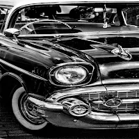 Black And Silver Wallpaper