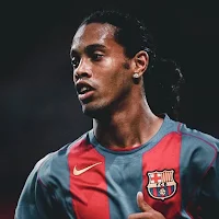 Ronaldinho 4K Wallpaper