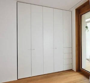 Minimalist Clothes Cabinet Design Screenshot 3