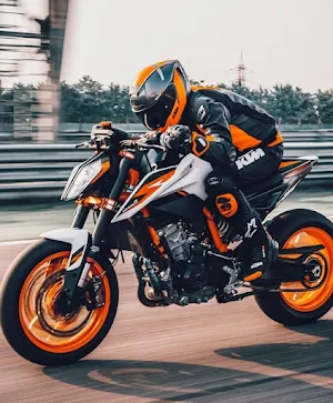 KTM 1290 Super Duke R Wallpapers Screenshot 2