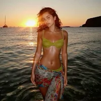 Latin Girls Bikini Wallpaper