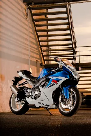 Suzuki Sports Bike Wallpapers Screenshot 0