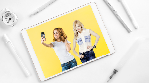 Take pictures With Hyoyeon (SN Screenshot 2