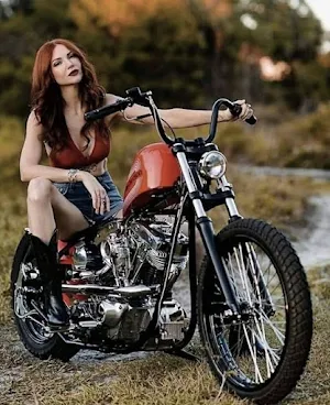 lady biker Wallpapers Screenshot 1