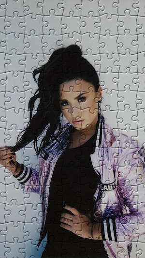 Demi Lovato Jigsaw Puzzles Screenshot 2