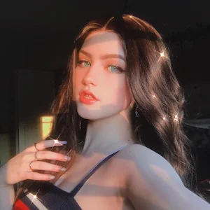 Pictures of sexy girls Screenshot 2
