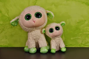Toys wallpapers Screenshot 2