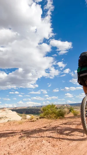 Mountain Biking Wallpaper Screenshot 3