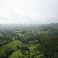 SEM FRONTEIRAS FM BELO VALE