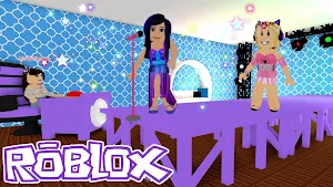 Roblox Fashion Show Screenshot 2