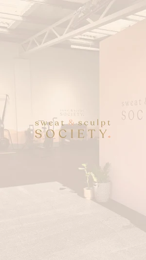 Sweat and Sculpt Society Screenshot 0