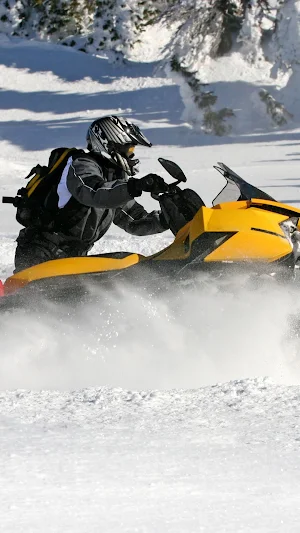 Snowmobiling Wallpaper Screenshot 3