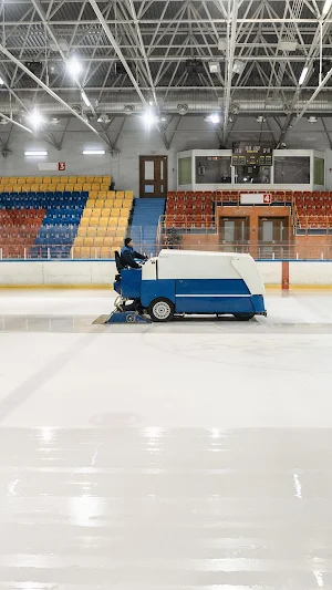 Ice Skating Wallpaper Screenshot 2