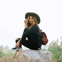 Sexy Fashionable Jeans Girls