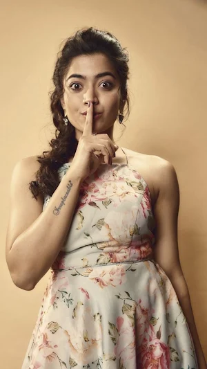 Rashmika Mandanna HD Wallpaper Screenshot 0