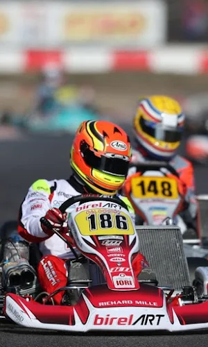 Racing Kart HD Wallpapers Screenshot 0