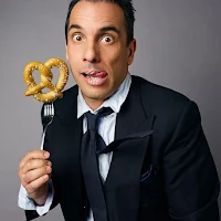 Sebastian Maniscalco biography