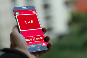 Compare decimal numbers: Math Screenshot 1
