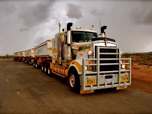 Truck Wallpaper HD Screenshot 2