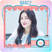 Selfie With Nancy ( MOMOLAND)