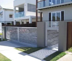 Minimalist House Fence Design Screenshot 3