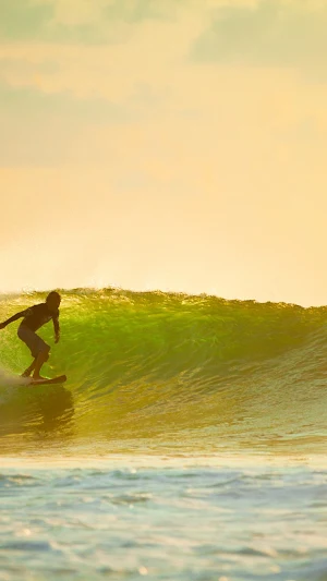 Surfing Wallpaper Screenshot 3