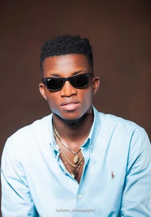 Kofi Kinaata Music Videos Screenshot 2