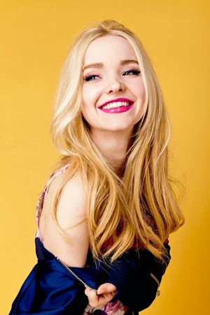 Dove Cameron Wallpapers Screenshot 3