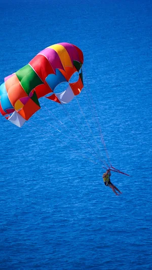 Parasailing Wallpaper Screenshot 1