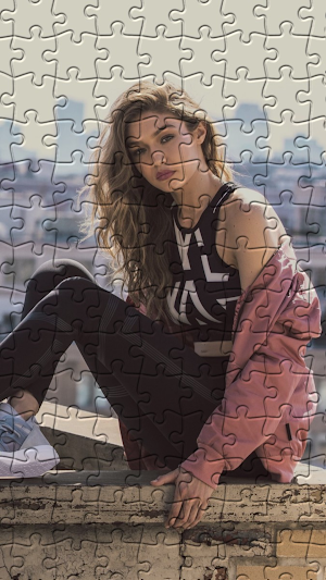 Gigi Hadid Jigsaw Puzzles Screenshot 1