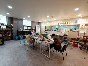 푸른펭귄미술학원 Screenshot 2